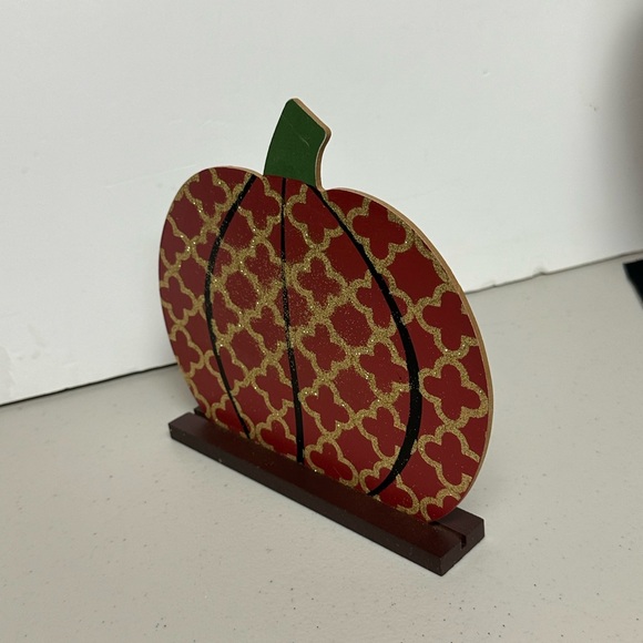 Welcome Fall table decor by momentum - Picture 7 of 10